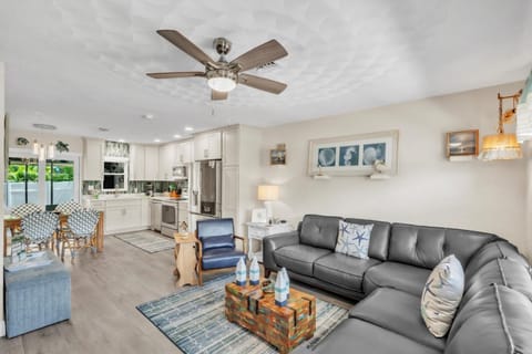 Seaduction AMI A condo Apartment in Holmes Beach