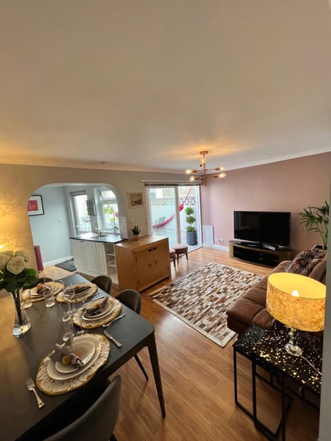 Garden Place Apartment in Wales