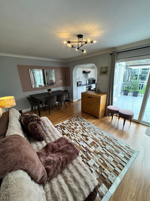 Garden Place Apartment in Wales