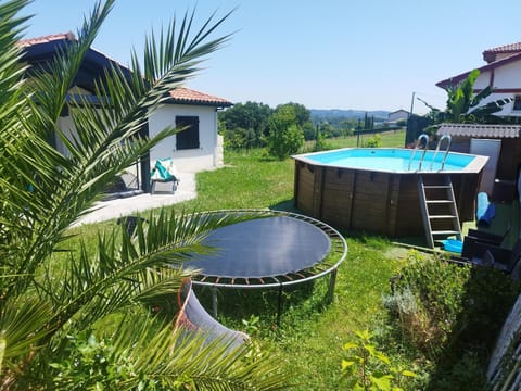 Patio, Garden, Garden view, Pool view, Swimming pool, sunbed