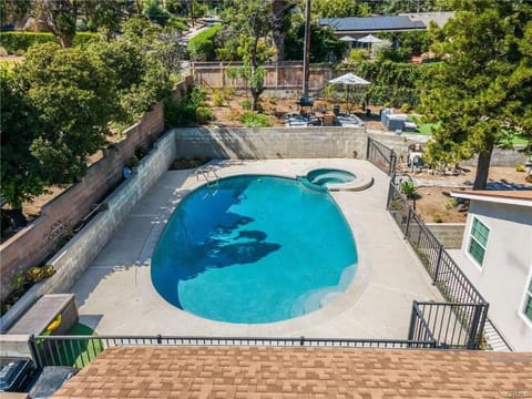 Salt Water Pool Over Look Rocky Mountain View House in Sierra Madre