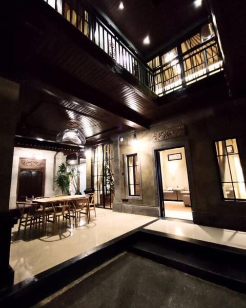 Property building, Night