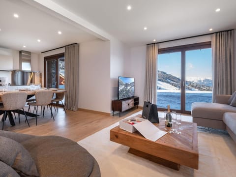 Appartement spacieux avec Jacuzzi à Courchevel - FR-1-563-143 Apartment in Saint-Bon-Tarentaise
