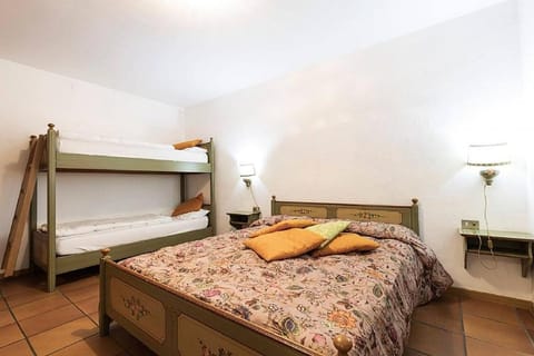 Cesa Testa Apartment in Alba