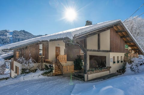 Property building, Winter, Mountain view