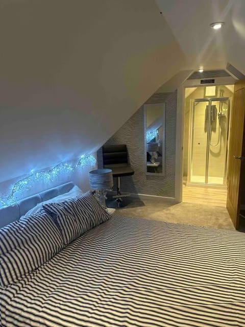Cozy 1 bed Urban Haven Apartment in Charnwood