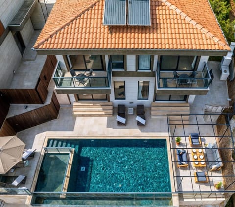 Bird's eye view, Balcony/Terrace, Dining area, Pool view