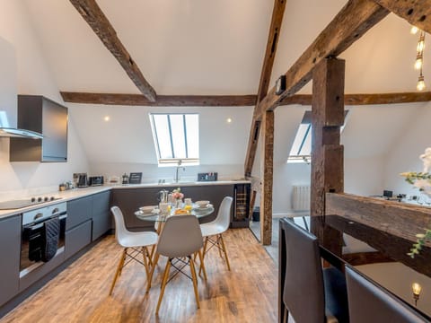 Kitchen or kitchenette, Other, dishwasher, pet friendly