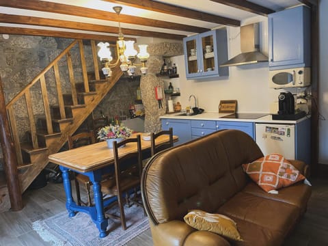 Mountain view, kitchen
