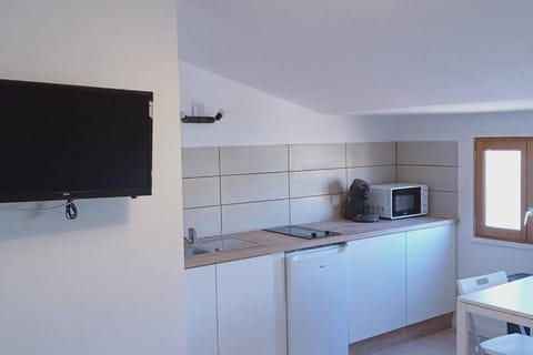 BudgetBnb 283, vue dégagée pour ce joli studio Apartment in La Seyne-sur-Mer