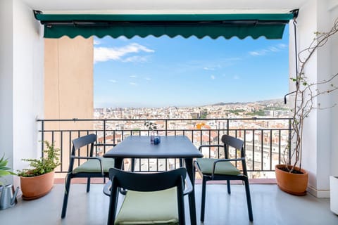 View (from property/room), Balcony/Terrace, Balcony/Terrace, City view