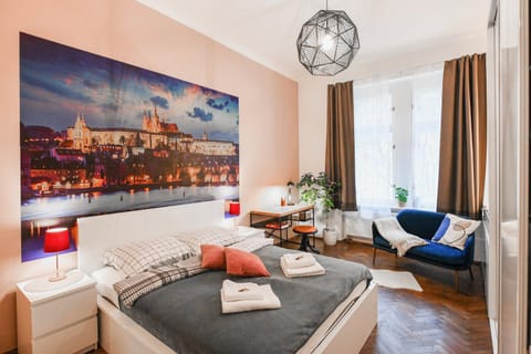 Bed, Photo of the whole room, Bedroom