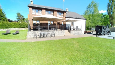 Property building, Garden
