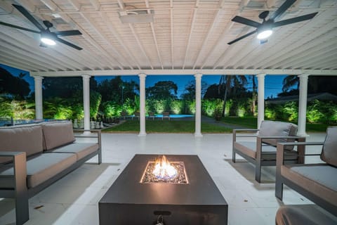 Patio, Garden, Seating area, Garden view, fireplace