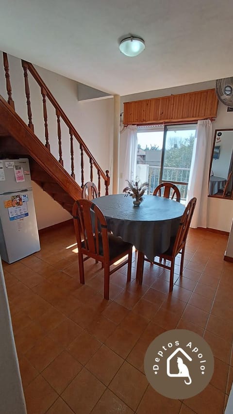 Property building, Dining area, Food, Breakfast, internet, internet, internet, kitchen