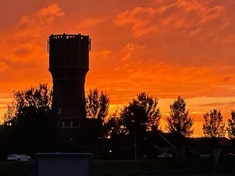 Torenkamer op de vijfde verdieping van de watertoren van Strijen Apartment in South Holland (province)