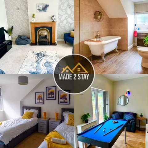 Spacious 15 Guest Home With 9 Beds in Shirley House in Shirley