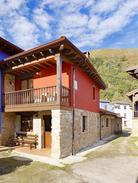 Property building, Day, Natural landscape, View (from property/room), Balcony/Terrace, Mountain view