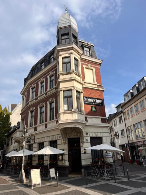 City Appartement A zur ewigen Lampe dritte Etage Apartment in Brühl