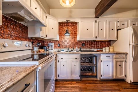 New! Historic Chalet in Colorado National Forest Chalet in Park County