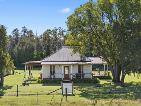Property building, Natural landscape, Garden