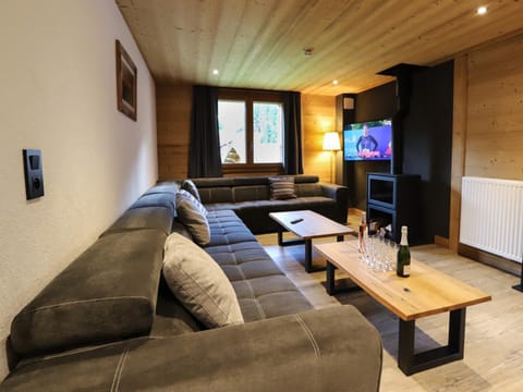 Grand chalet 7 pièces, 15 pers, sauna, jacuzzi à Châtel - FR-1-676-38 Apartment in Châtel