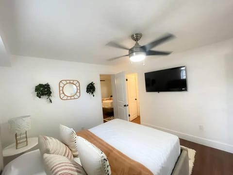 New Miami Boutique, by Calle Ocho and South Beach! Apartment in Coral Gables