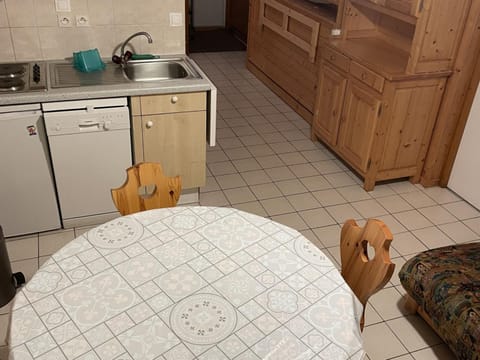 Charmant appartement 3 pièces, 6 pers., animal admis, parking à Châtel - FR-1-676-158 Apartment in Châtel