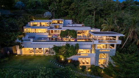 Property building, Bird's eye view, View (from property/room)
