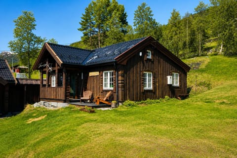 Property building, Natural landscape, Summer, Garden