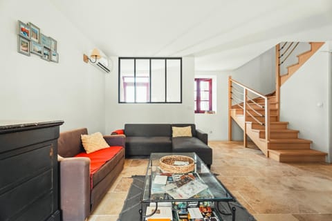 Property building, Living room