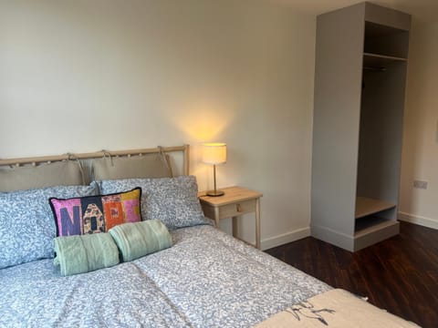 Bed, Bedroom, wardrobe