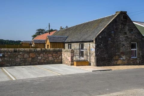 Country Cottage by St. Andrews Apartment in Scotland