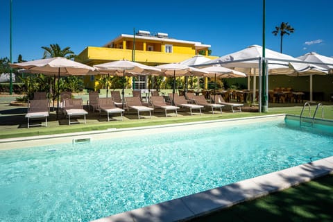 Property building, Swimming pool