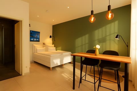 Patio, Patio, Restaurant/places to eat, Restaurant/places to eat, Other, Photo of the whole room, Decorative detail, Meals, Breakfast, Italian breakfast, Lunch, flat iron, towels, towels