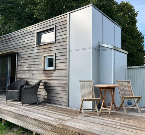 Property building, Balcony/Terrace