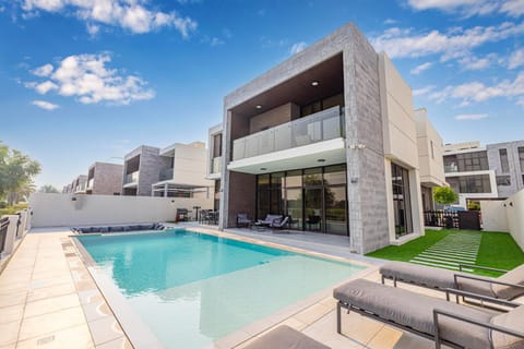 Property building, Pool view, Swimming pool