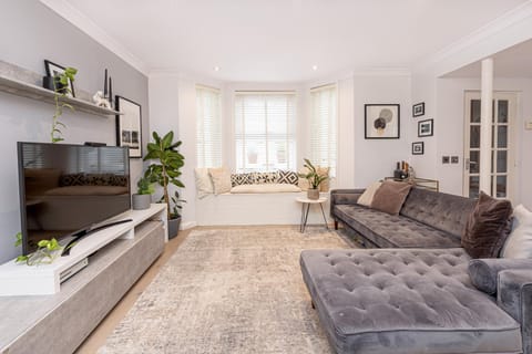 TV and multimedia, Living room, Photo of the whole room, Seating area