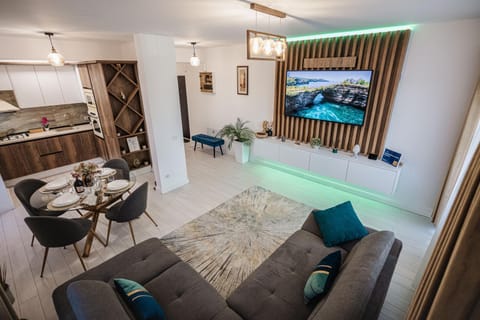 Living room, Dining area