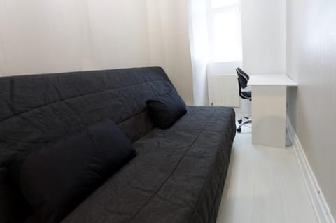 L'Hibiscus Rouge Apartment in Brest