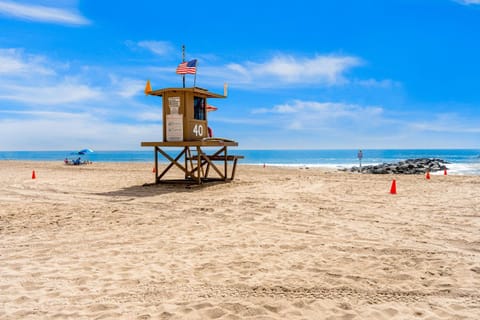 Newport Beach Cottage A House in Balboa Peninsula