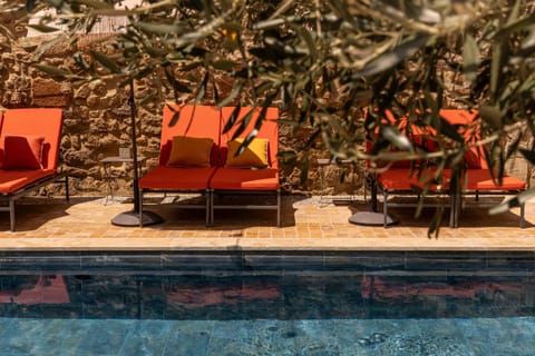 Decorative detail, Swimming pool, sunbed