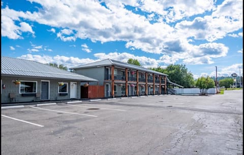 Property building, Parking