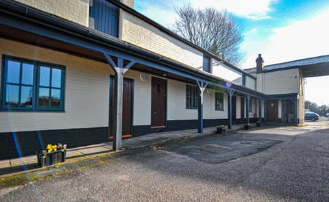 The Coachman Pub, Hartford, ROOM ONLY Hotel in Northwich
