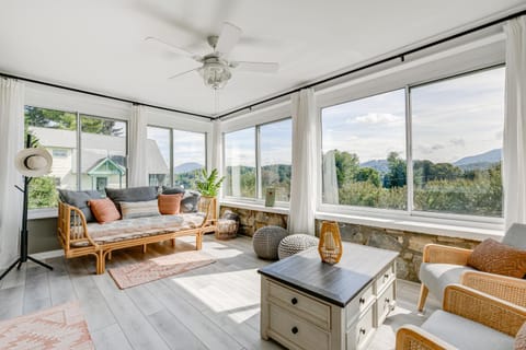 Updated and Modern Waynesville Cottage with Fire Pit House in Lake Junaluska