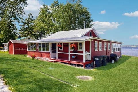 Camp Sweetheart House in South Hero