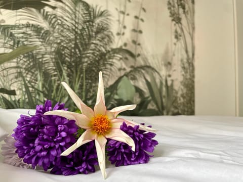 Bed, Decorative detail, Bedroom