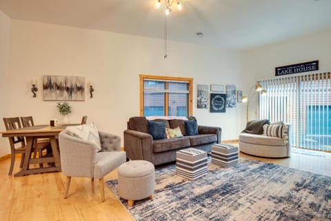 Lake Minocqua Condo with Shared Fire Pit! Apartment in Minocqua Lake