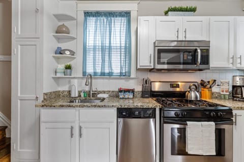 Kitchen or kitchenette, kitchen