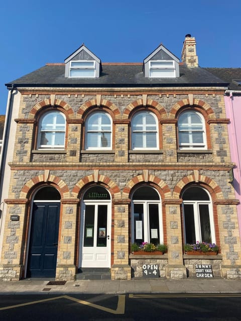 Property building, Landmark view